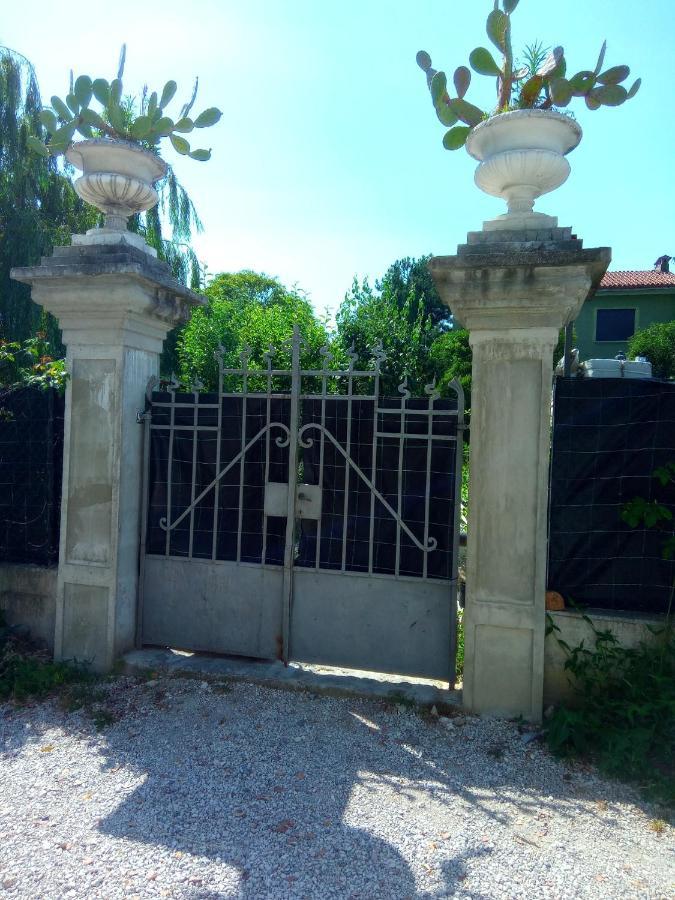 Villa Fiorita Монфалконе Екстериор снимка