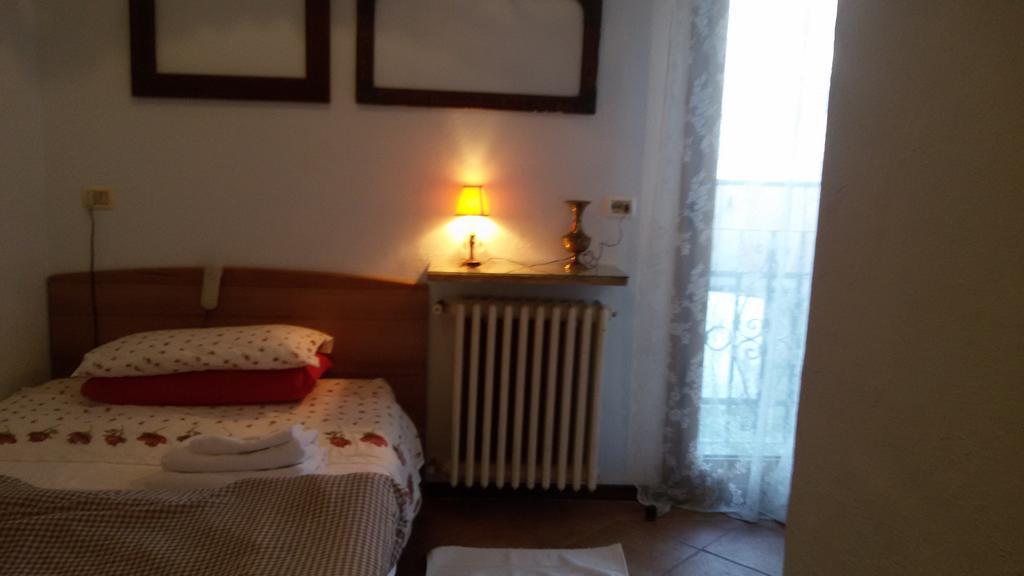 Villa Fiorita Монфалконе Стая снимка