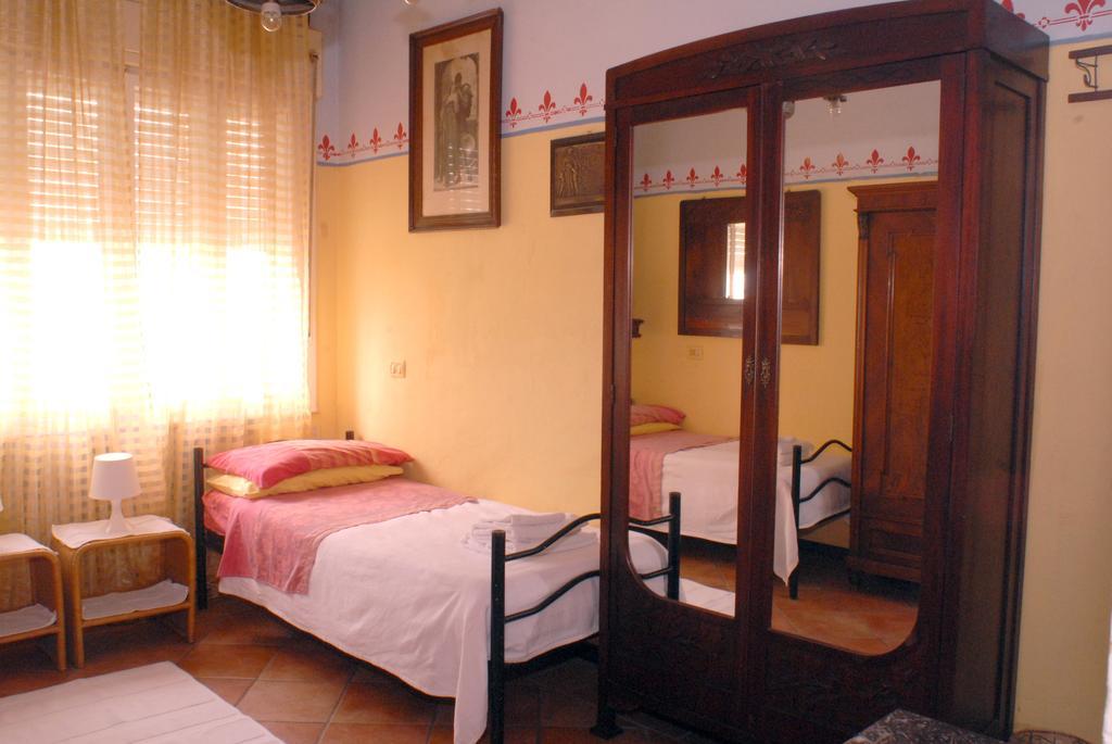 Villa Fiorita Монфалконе Стая снимка